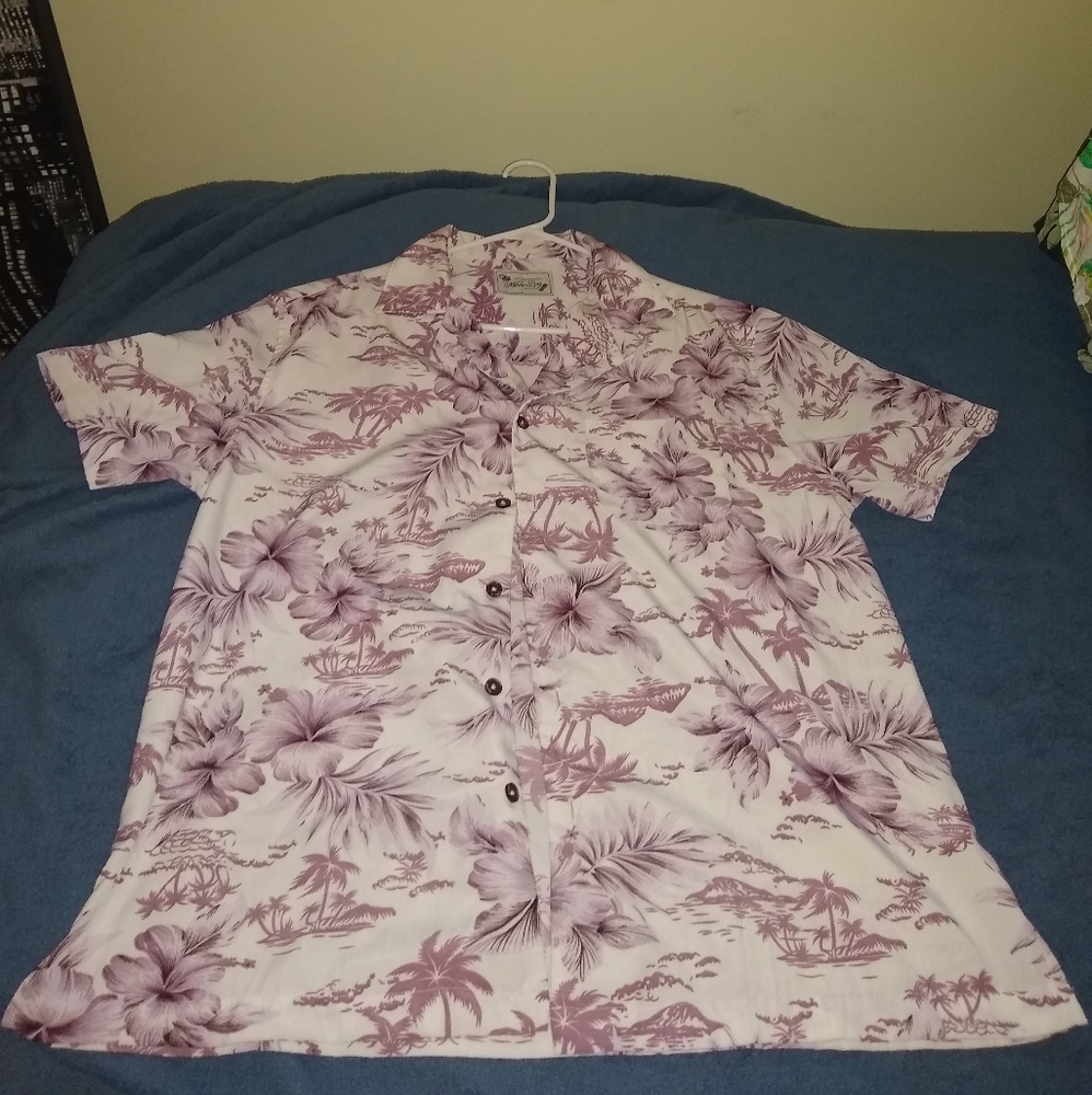 Short sleeve button down shirt